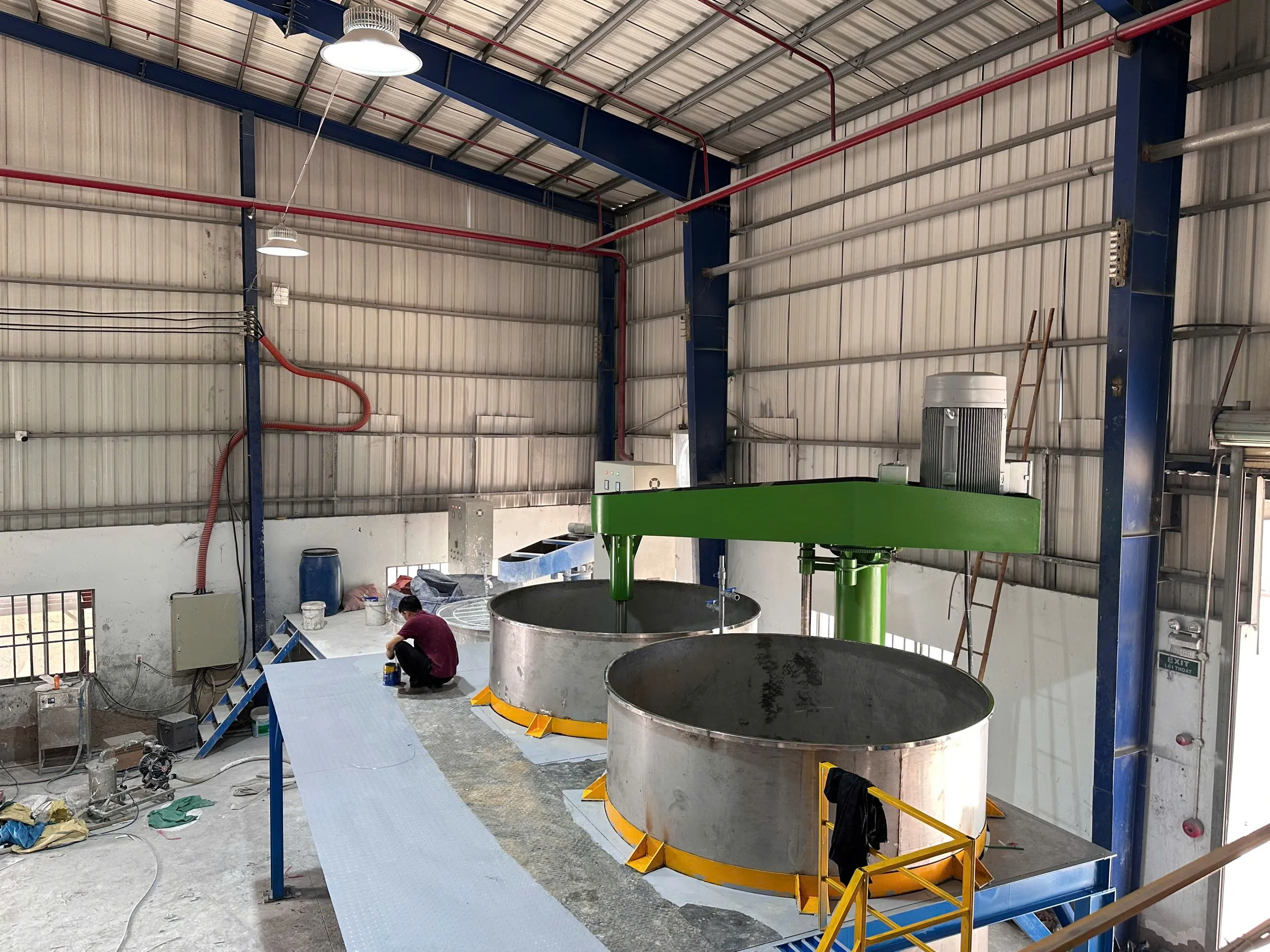 Khách hàng Nhật Hoàng đánh giá về sản phẩm Máy khuấy sơn 10000 lít 160kw 2