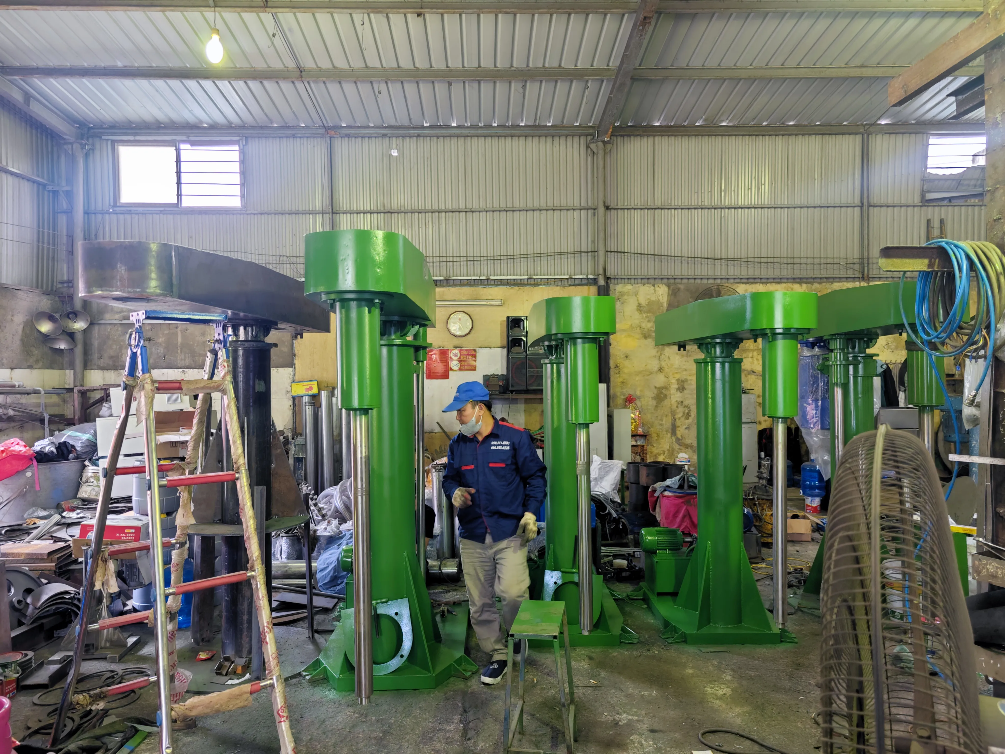 Khách hàng Hoàng Xuân Hà đánh giá về sản phẩm Máy khuấy keo đặc 1500 lít 1