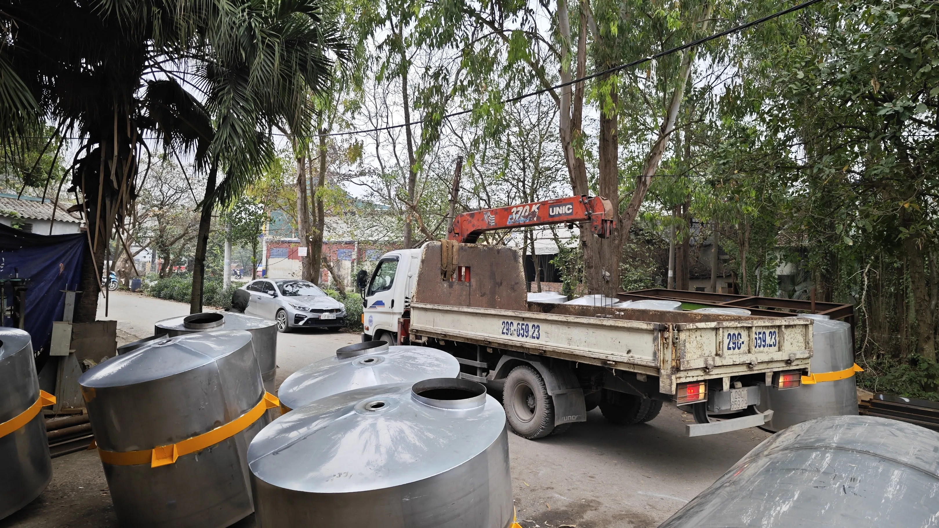 Khách hàng Vũ Nguyên Hoàng đánh giá về sản phẩm Bồn chứa nước giặt 1500 2000 lít 2