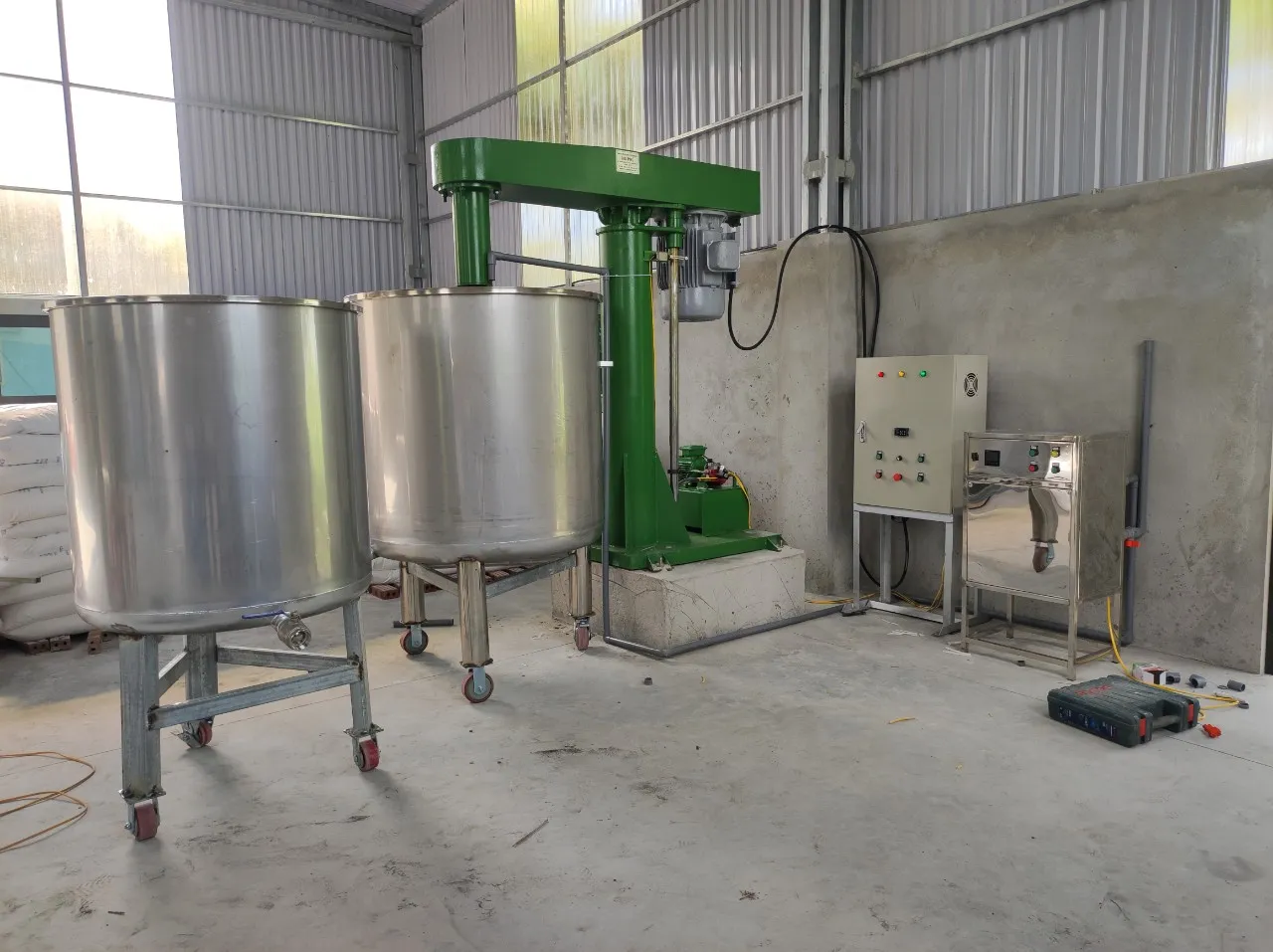 Khách hàng Đào Duyên đánh giá về sản phẩm Máy khuấy keo 500 lít 0