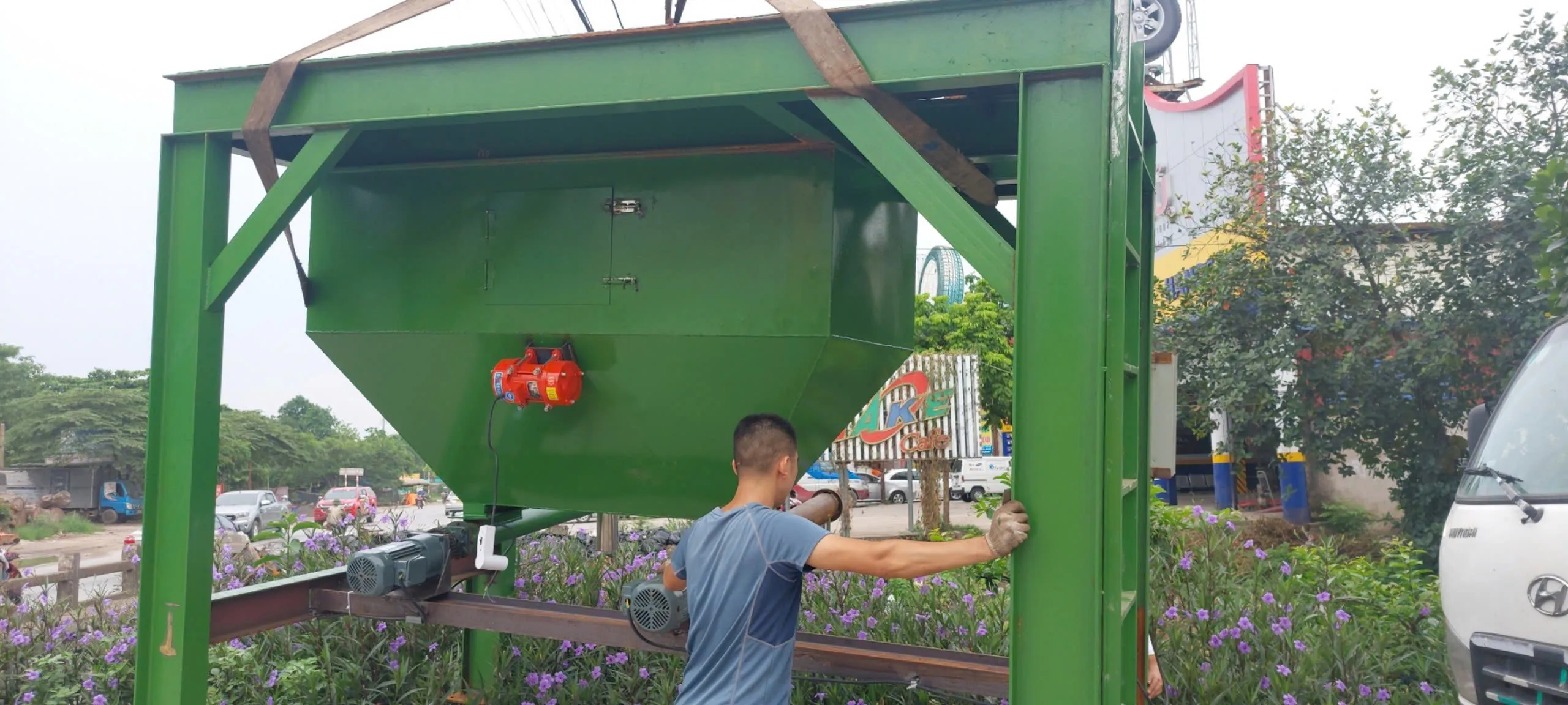 Khách hàng Nguyễn Hoài An đánh giá về sản phẩm Máy trộn bột bả 2000kg 50 bao 1