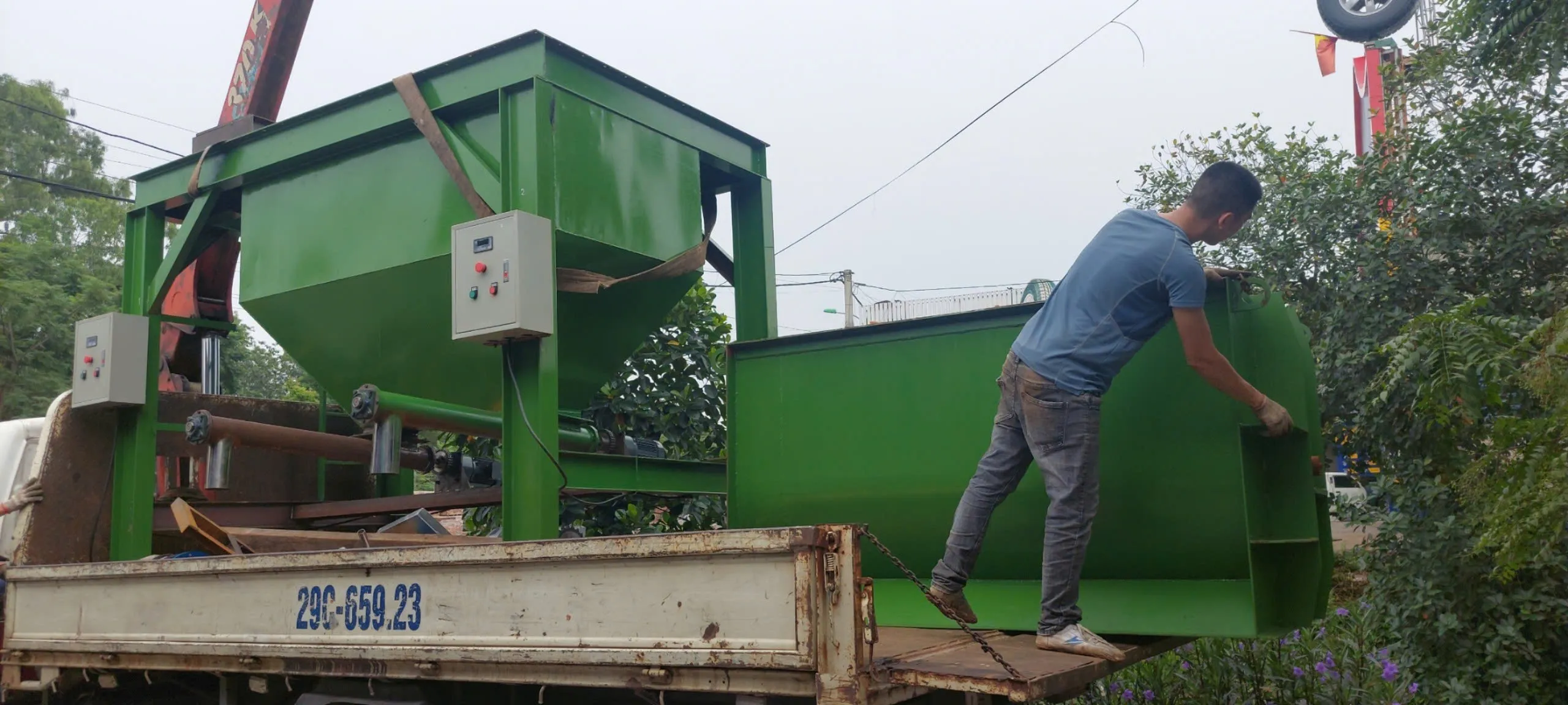 Khách hàng Nguyễn Hoài An đánh giá về sản phẩm Máy trộn bột bả 2000kg 50 bao 2