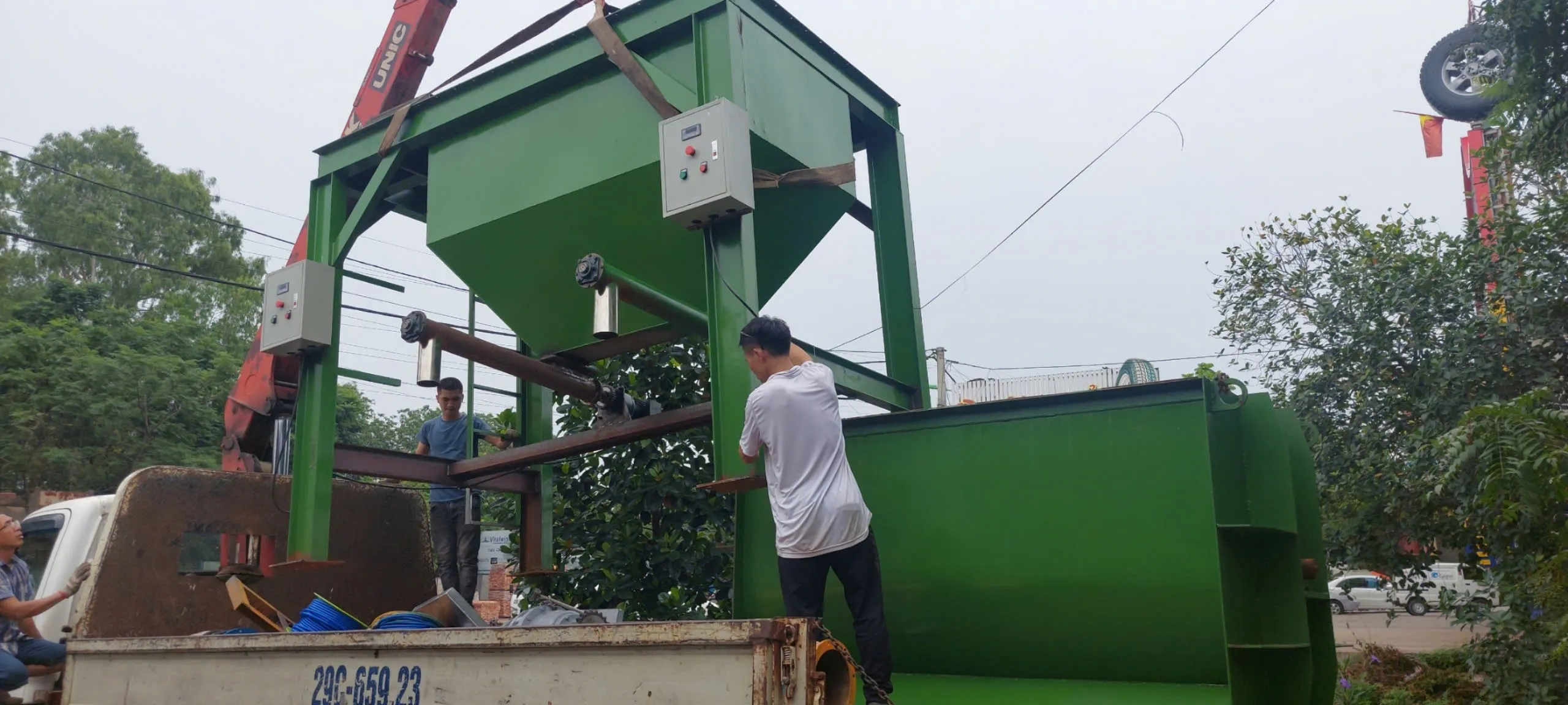 Khách hàng Nguyễn Hoài An đánh giá về sản phẩm Máy trộn bột bả 2000kg 50 bao 0