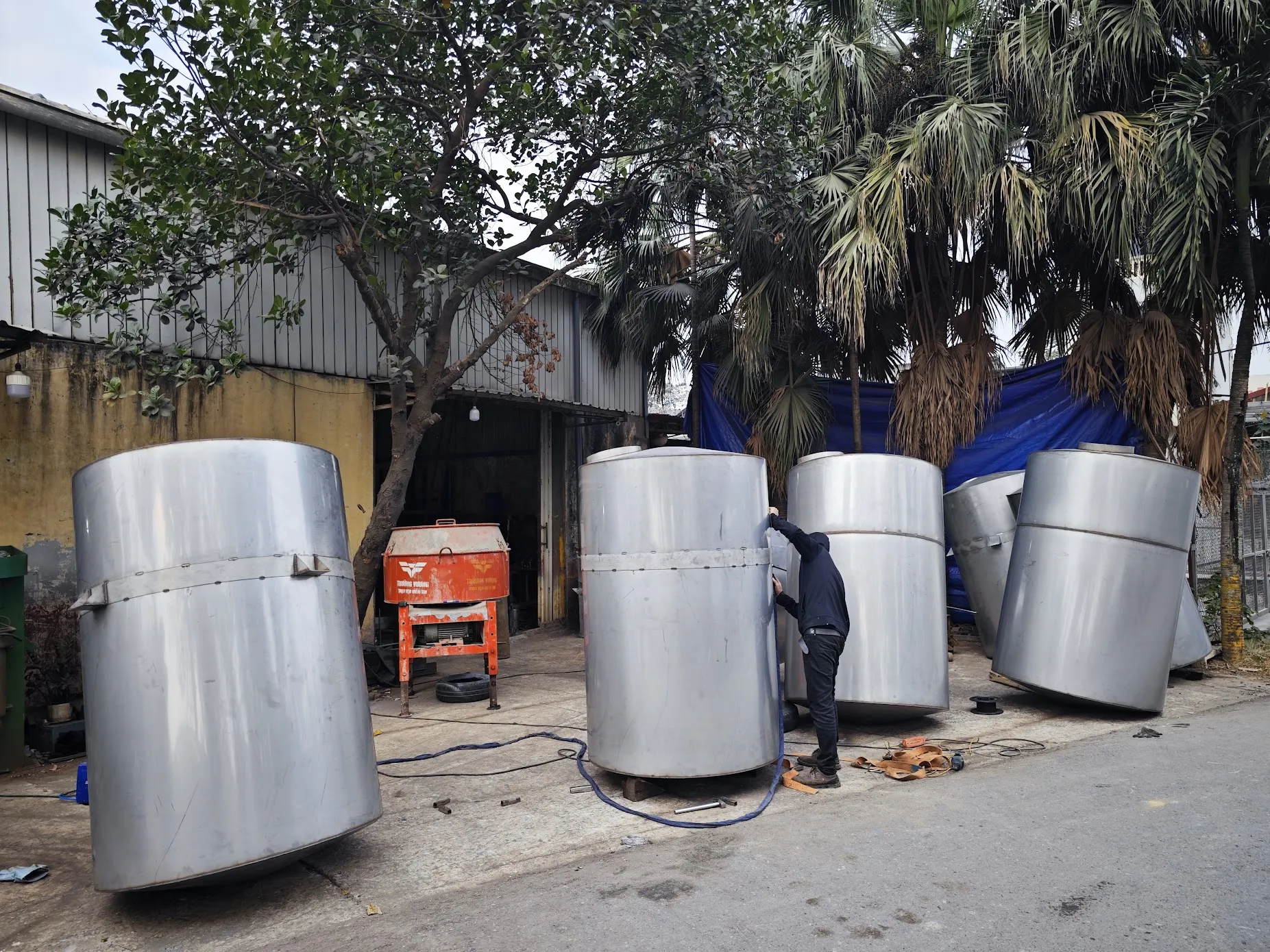 Bồn chống lắng sơn 1000 1500 lít - Ảnh 1