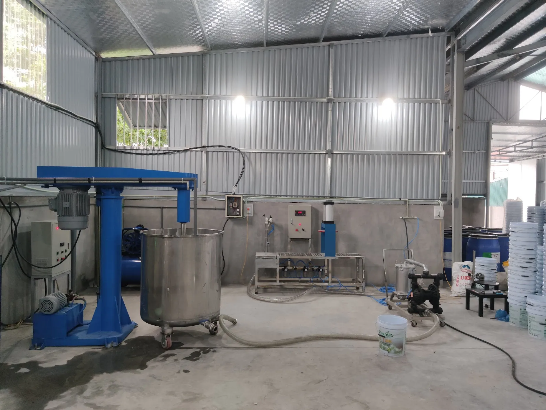 Máy khuấy sơn 700 lít 15kw top máy khuấy bán chạy - Ảnh 1