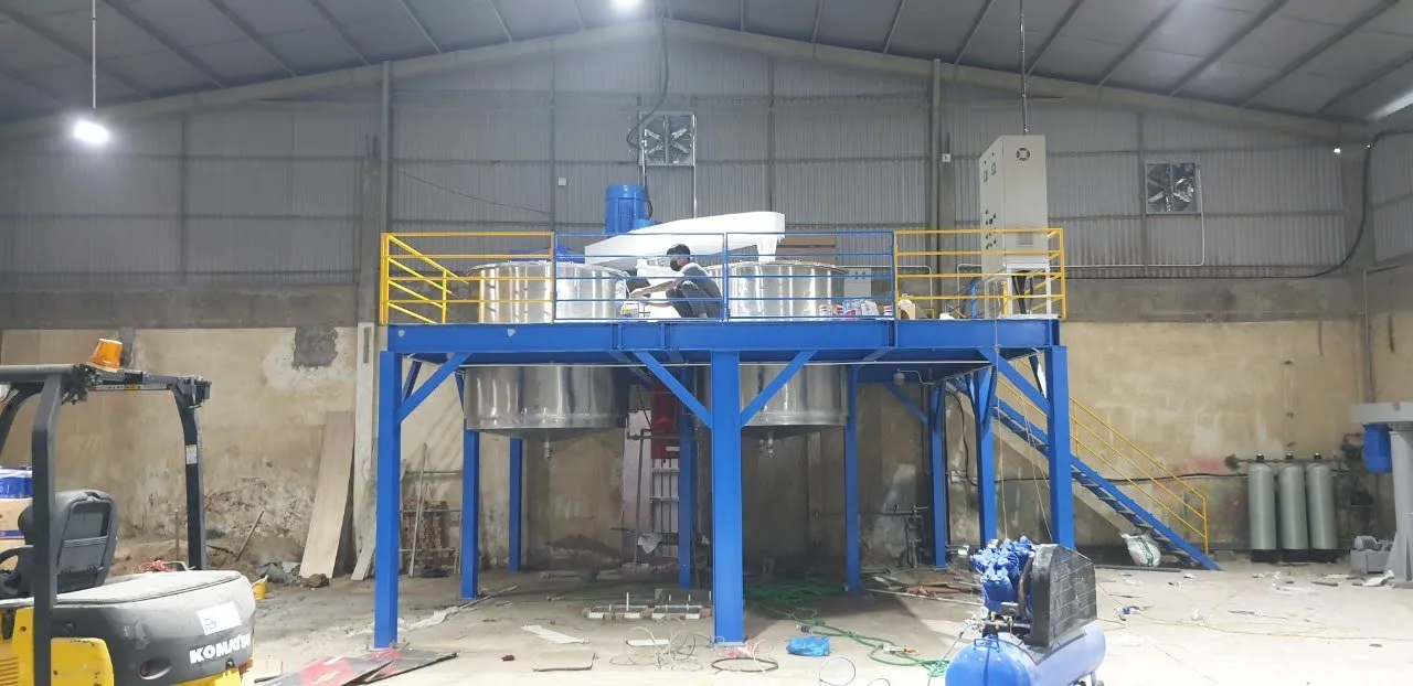 Máy khuấy sơn sàn thao tác 8000 lít 145kw - Ảnh 1