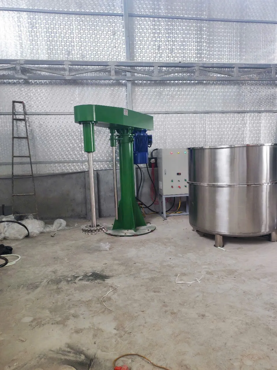 Máy khuấy sơn chống thấm 1000 lít - Ảnh 1