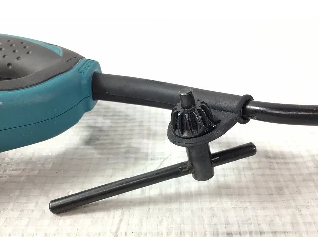 Máy khuấy cầm tay makita UT1305 - Ảnh 1
