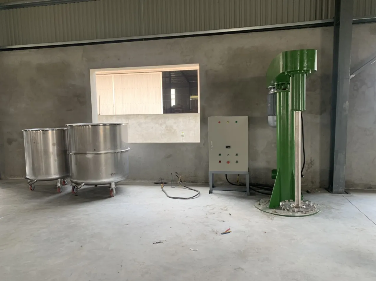 Máy khuấy sơn 3000 lít 55Kw - Ảnh 1