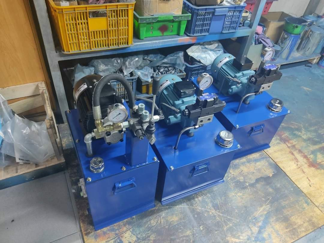 bộ điều khiển nâng hạ