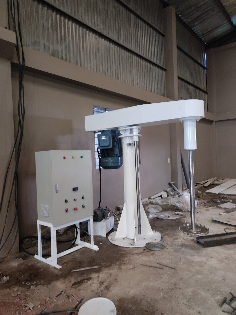 lắp dặt máy khuấy 1000 lít
