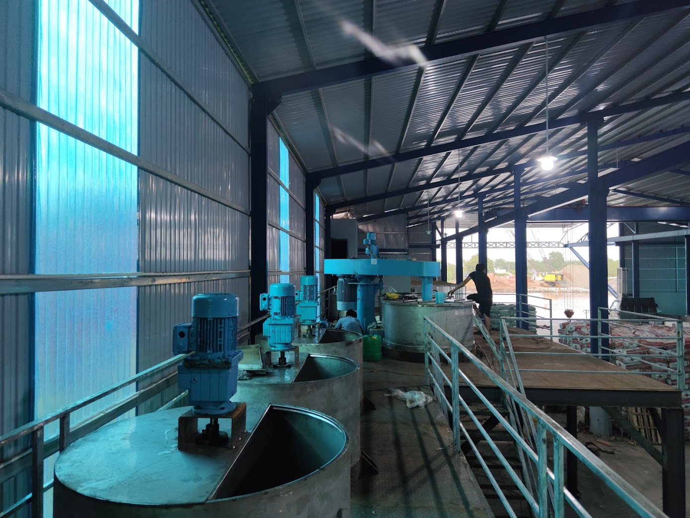 máy khuấy sàn thao tác 45kw