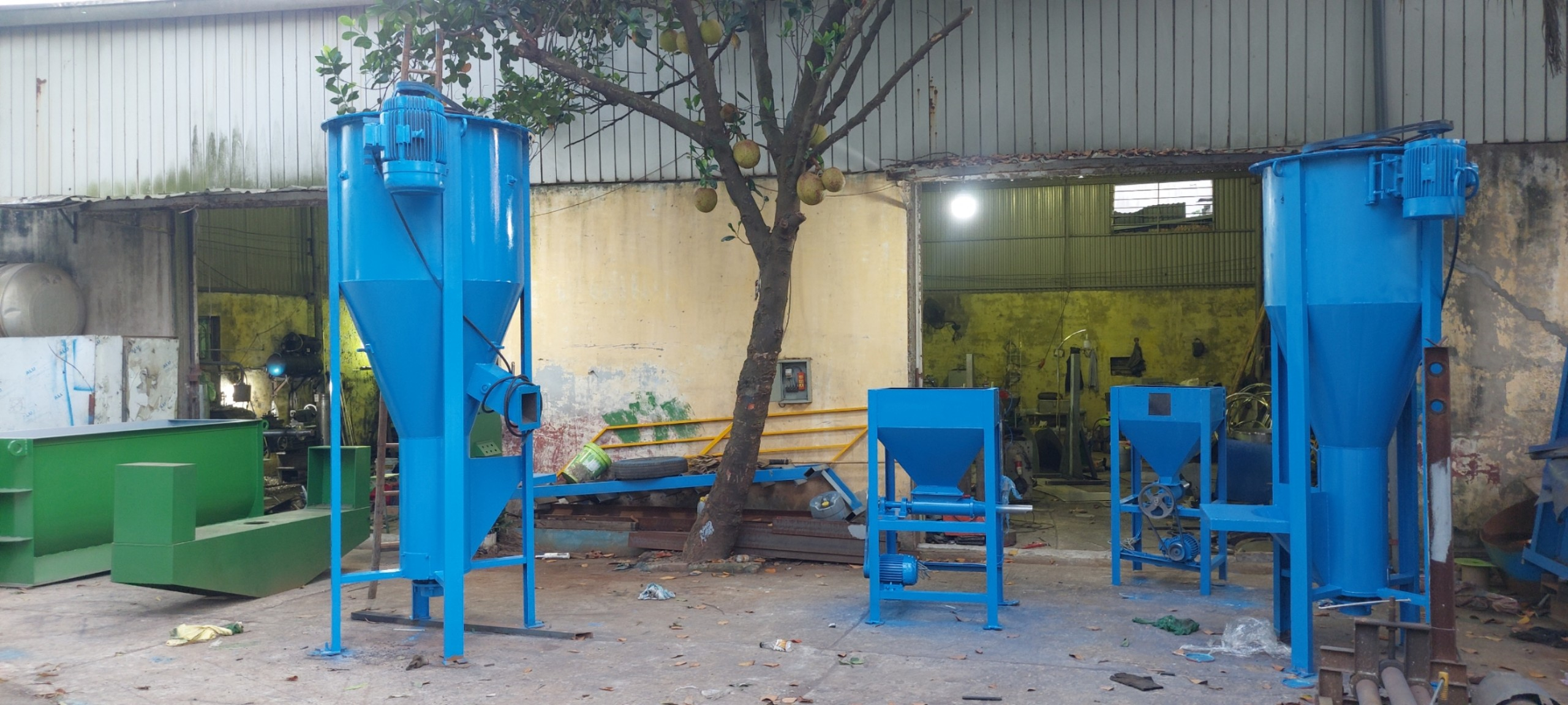máy trộn bột bả khô