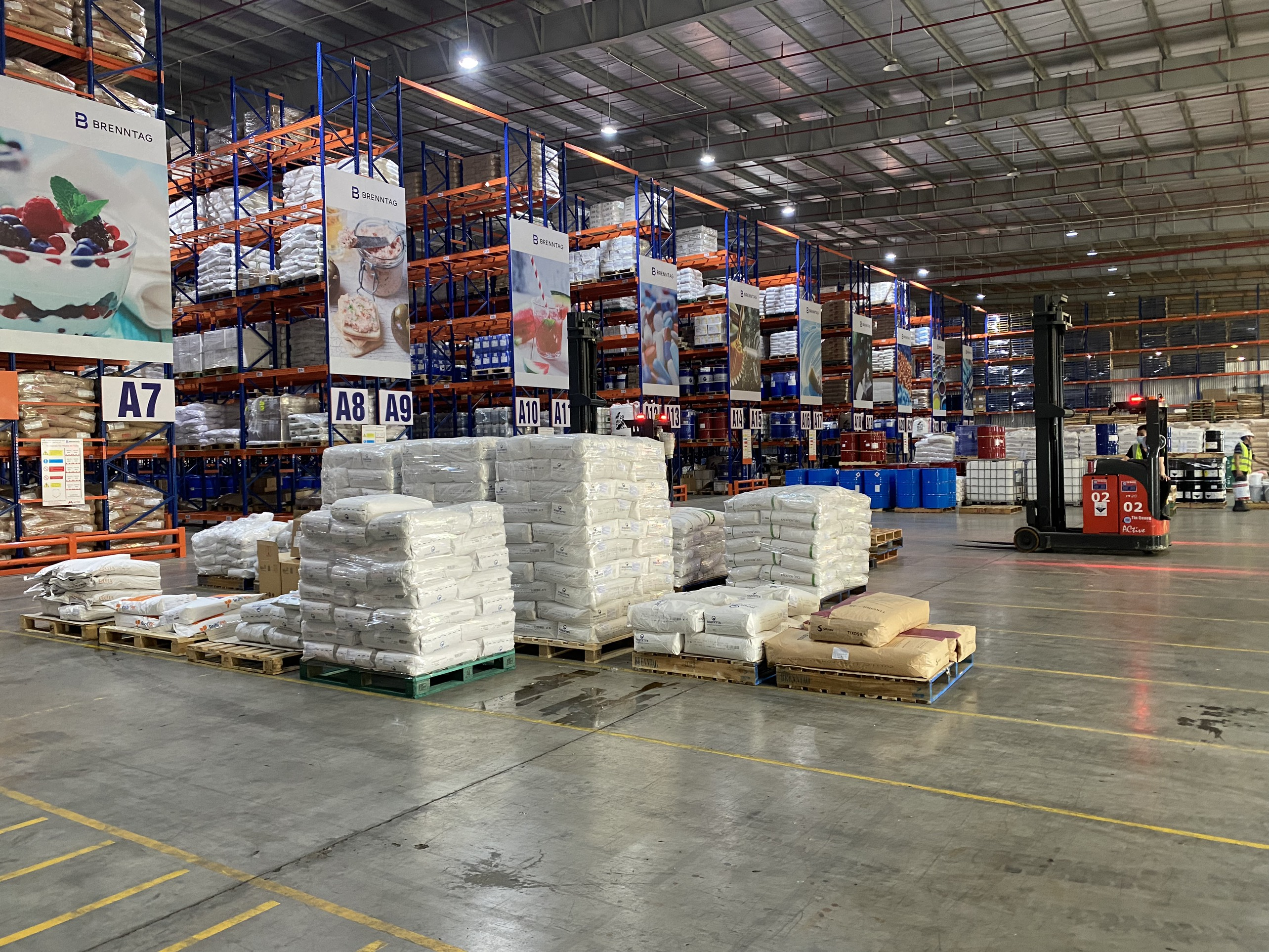 nguyên liệu sản xuất sơn nước
