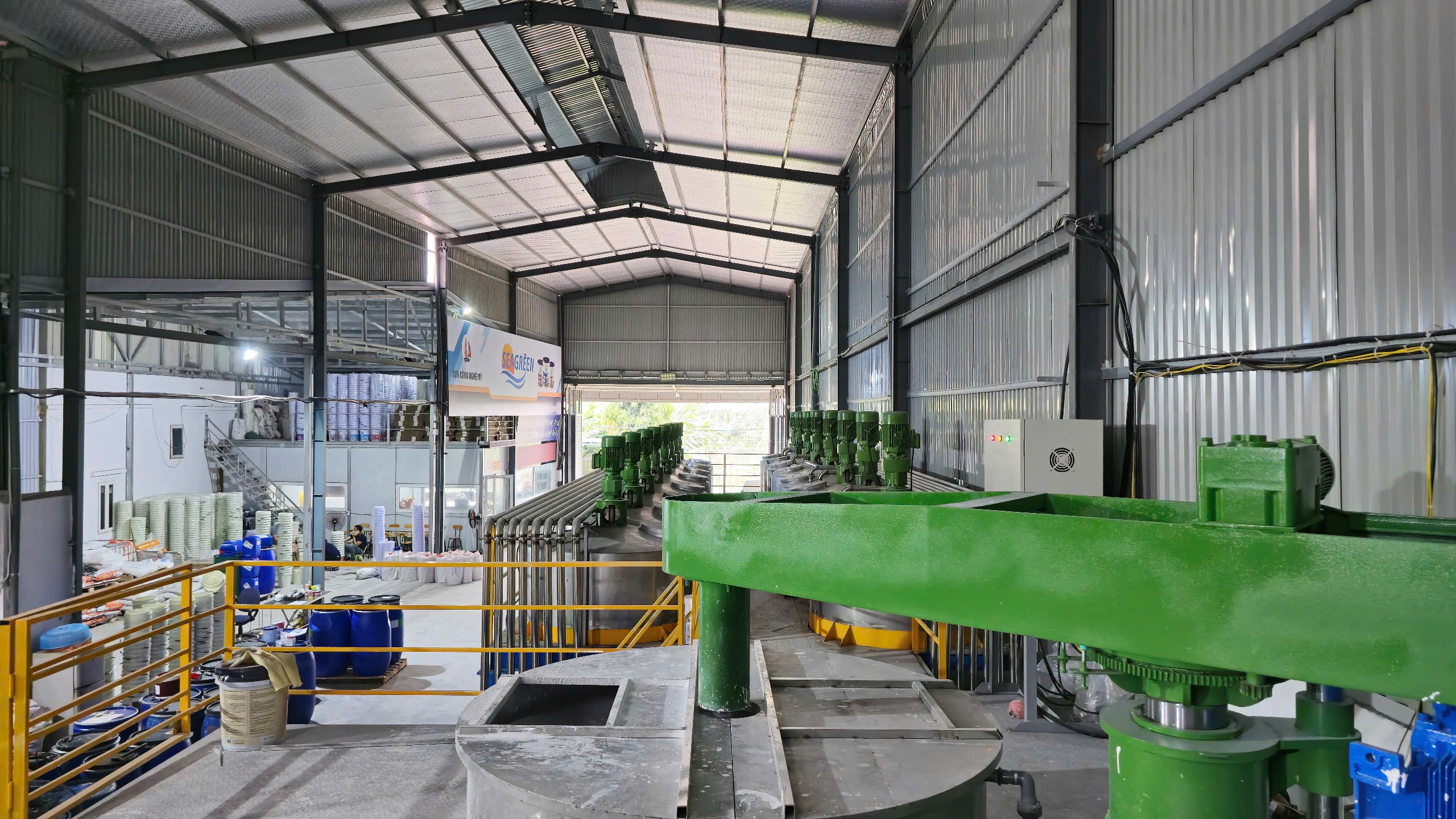 nhà máy gia công sơn net việt 