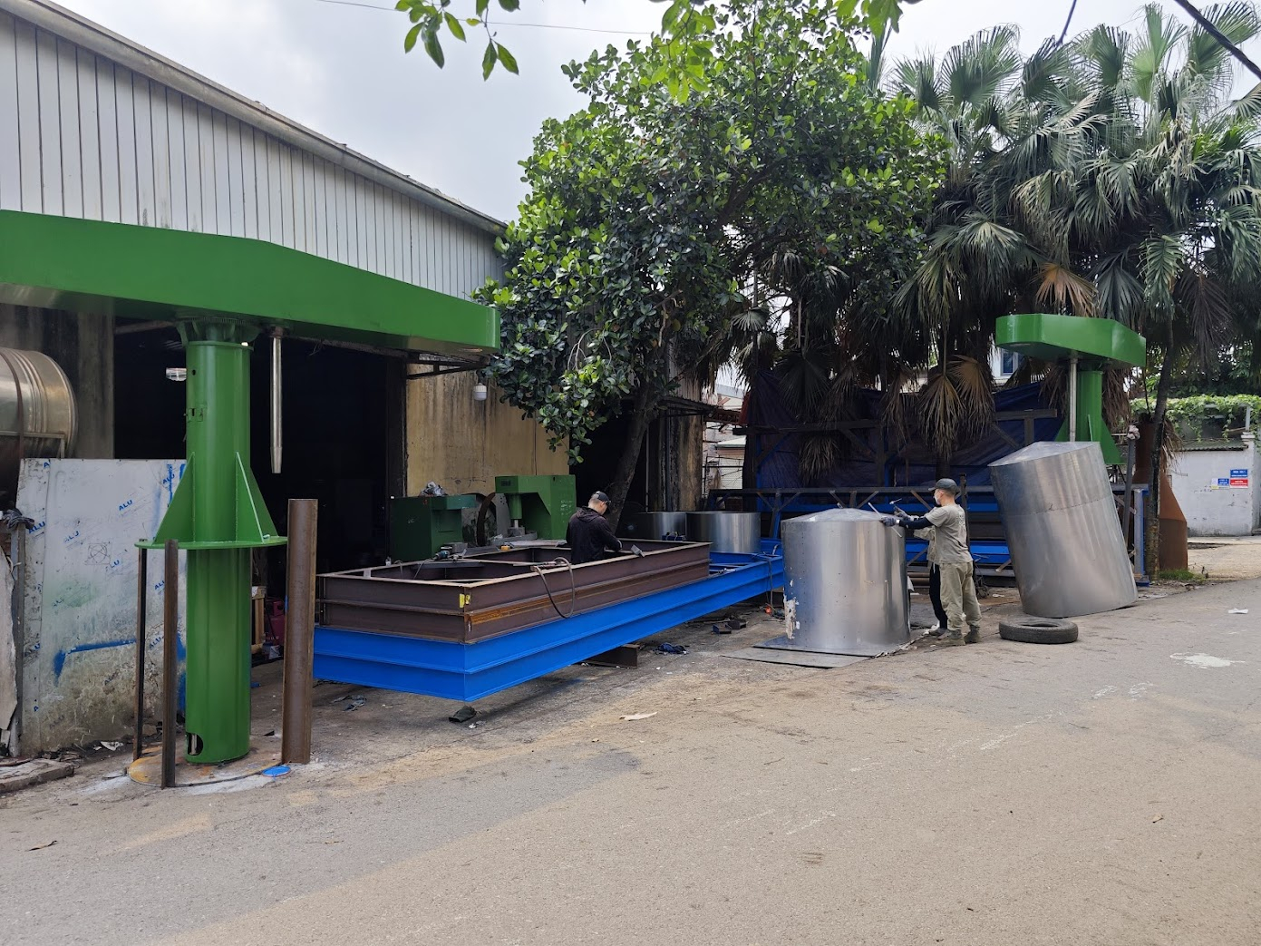 xưởng sản xuất máy khuấy